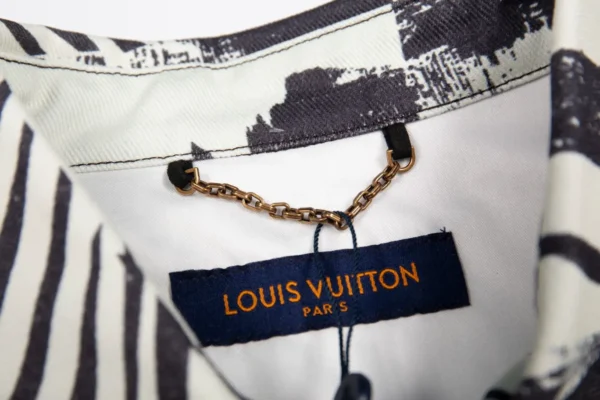 Louis Vuitton   Shirt - Image 4