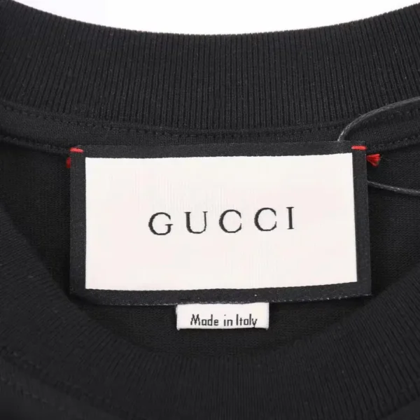 Gucci  T-shirt - Image 2
