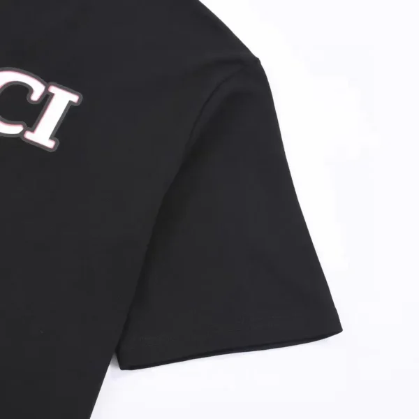 Gucci  T-shirt - Image 8