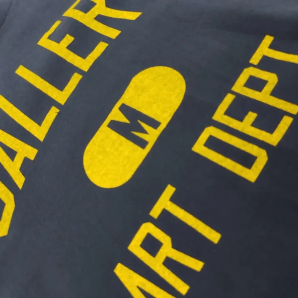 Gallery Dept Size Slogan Short Sleeve - Image 3