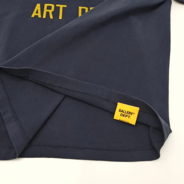 Gallery Dept Size Slogan Short Sleeve - Image 4