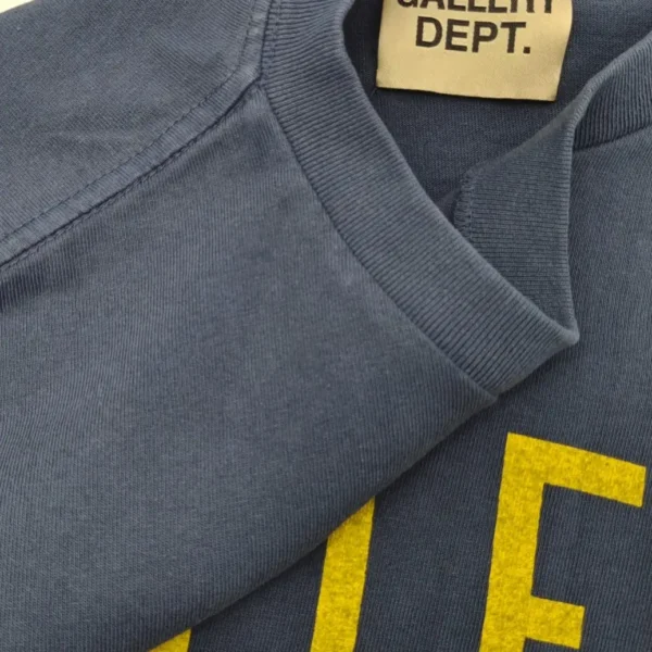 Gallery Dept Size Slogan Short Sleeve - Image 6