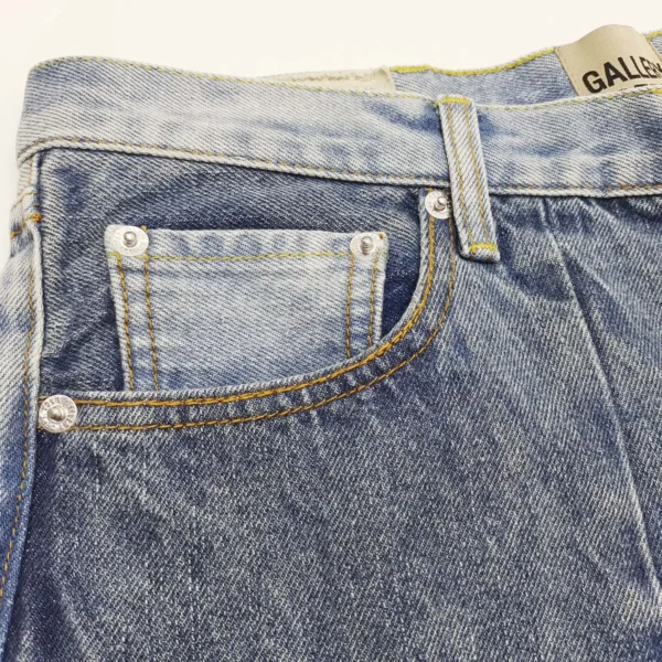 Gallery Depot. Splicing and Grinding Denim Jeans - Image 6