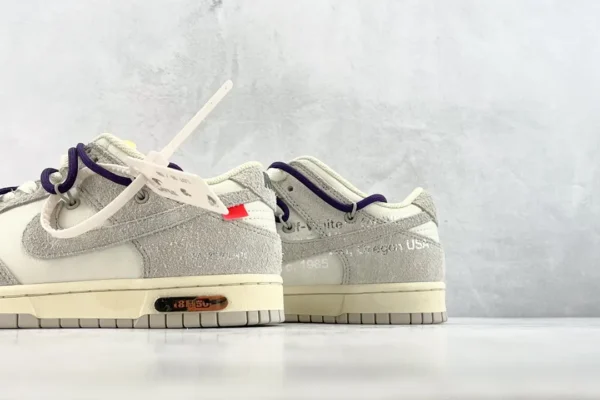 Nike Dunk Low
Off-White Lot 18 - Image 8