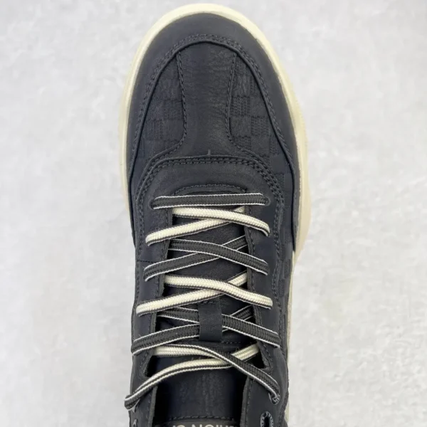 Gucci casual sports shoe - Image 4