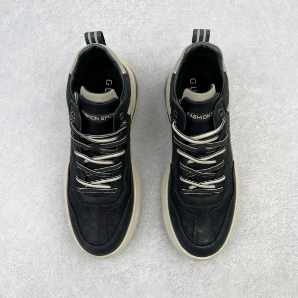 Gucci casual sports shoe - Image 2