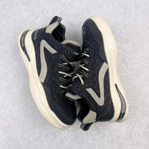 Gucci casual sports shoe - Image 3