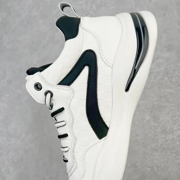 Gucci casual sports shoe - Image 7