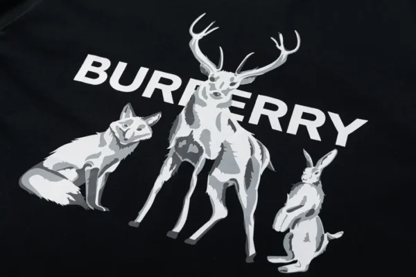 Burberry  T-shirt - Image 5