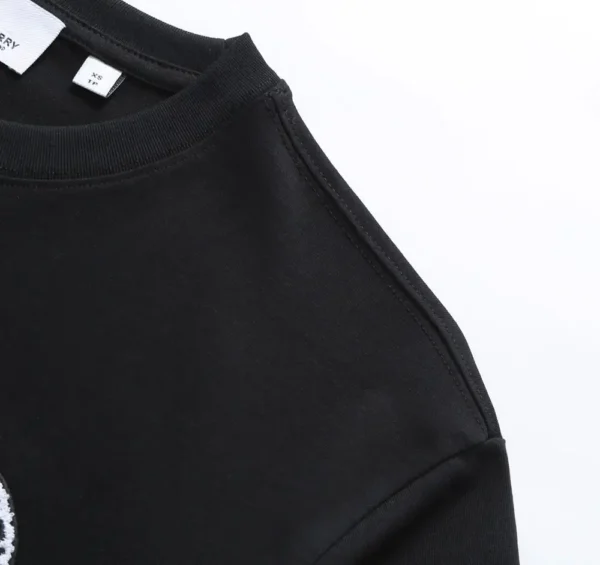 Burberry  T-shirt - Image 4