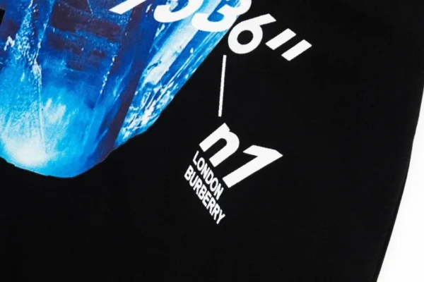 Burberry  T-shirt - Image 4