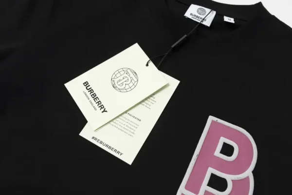 Burberry  T-shirt - Image 7