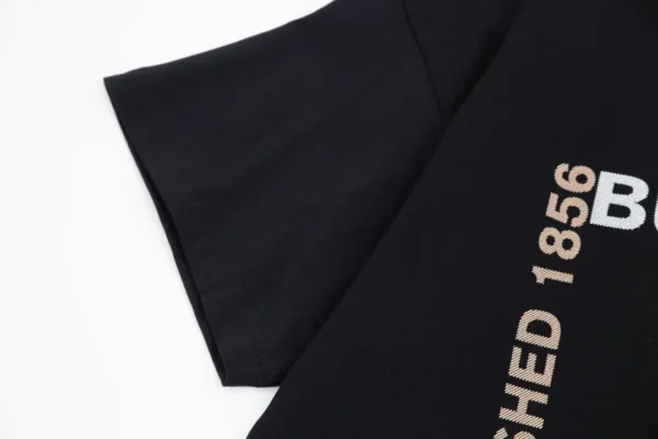 Burberry  T-shirt - Image 7
