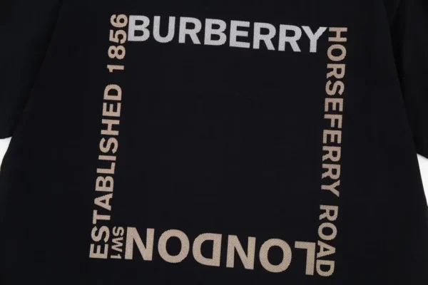 Burberry  T-shirt - Image 5