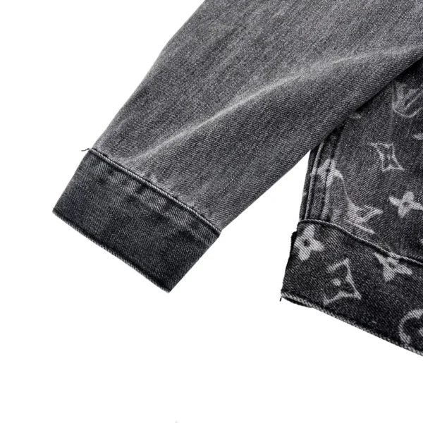 Louis Vuitton vintage gradient denim long sleeved jacket - Image 6