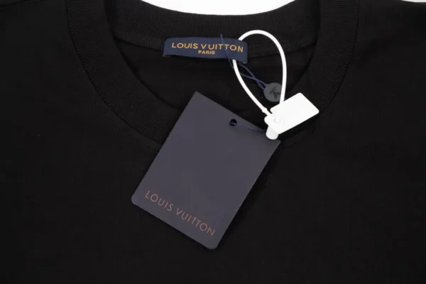 Louis Vuitton  Shirts - Image 4