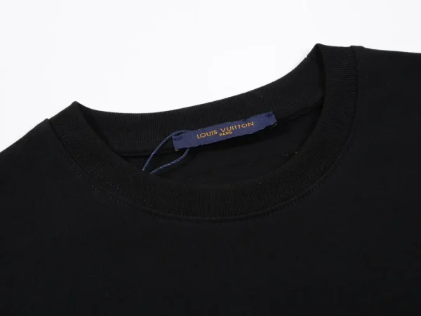 Louis Vuitton  Shirts - Image 3