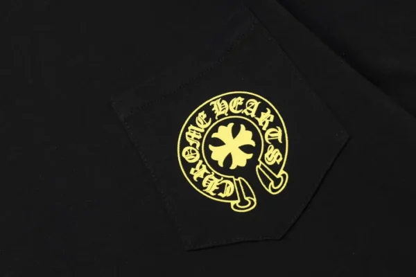 Chrome Hearts  Sanskrit short sleeved T-shirt with a practical and handsome chest pocket - Image 7
