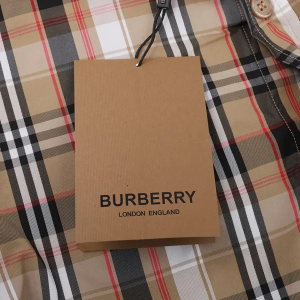 Burberry shirts - Image 8