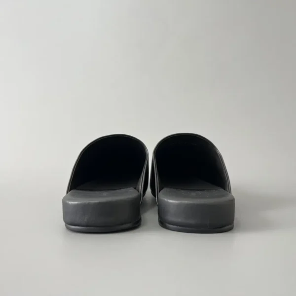 Balenciaga Balenciaga Cozy cowhide flat bottomed ankle fashion cool mop. - Image 5