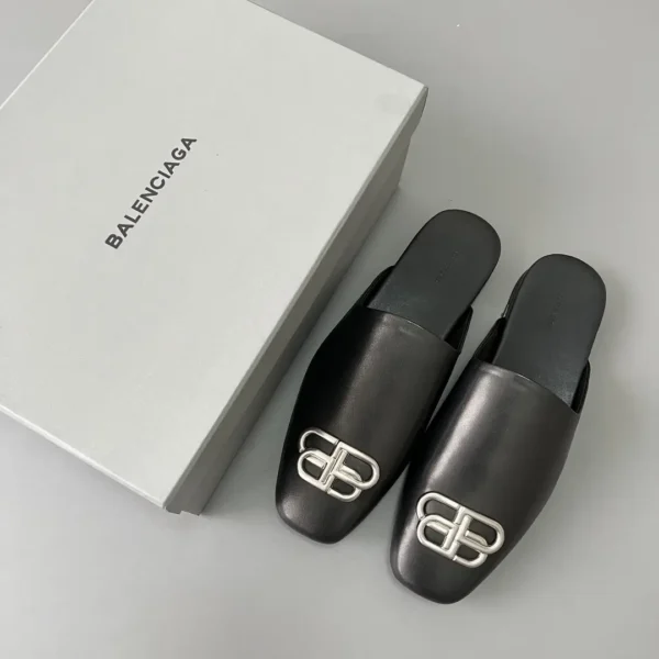 Balenciaga Balenciaga Cozy cowhide flat bottomed ankle fashion cool mop. - Image 9