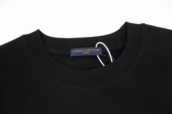 Louis Vuitton  Shirts - Image 3