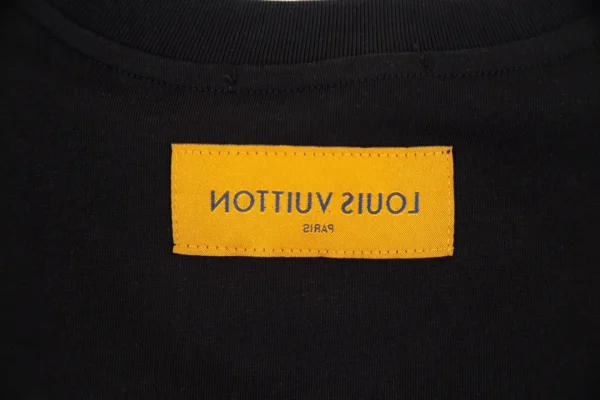 Louis Vuitton  Shirts - Image 7
