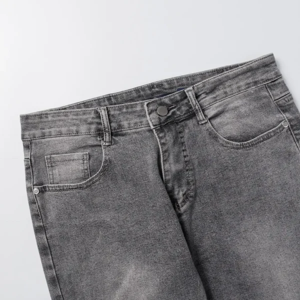 LV Louis Vuitton Donkey's Latest Super Soft Jeans
Donkey's top-quality materials are super soft and washed with Khmer water - Image 3