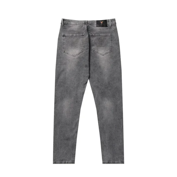 LV Louis Vuitton Donkey's Latest Super Soft Jeans
Donkey's top-quality materials are super soft and washed with Khmer water - Image 2