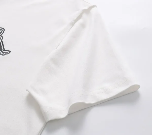 LouisVuitton  Short Sleeve T - Image 7