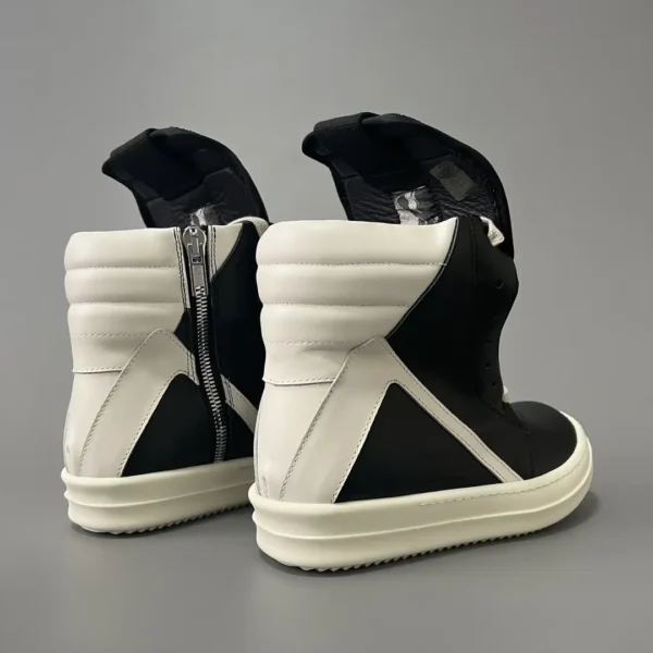 Rick Owens has a black and white inverted triangle.
     
market - Image 4