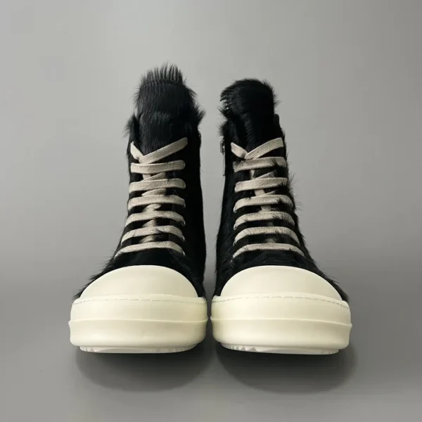 Rick Owens' horsehair high top tie.
     
market - Image 2