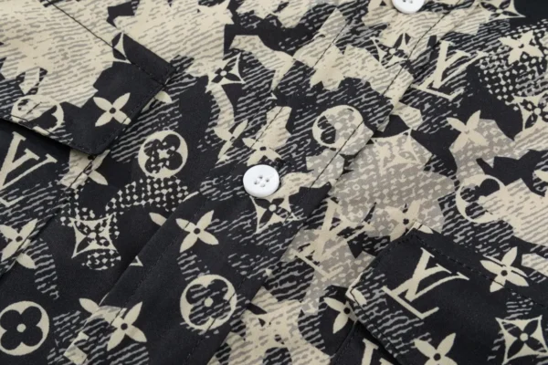 Louis Vuitton printed with the old floral letters LoGO - Image 5