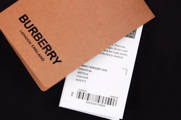 Burberry  T-shirt - Image 8