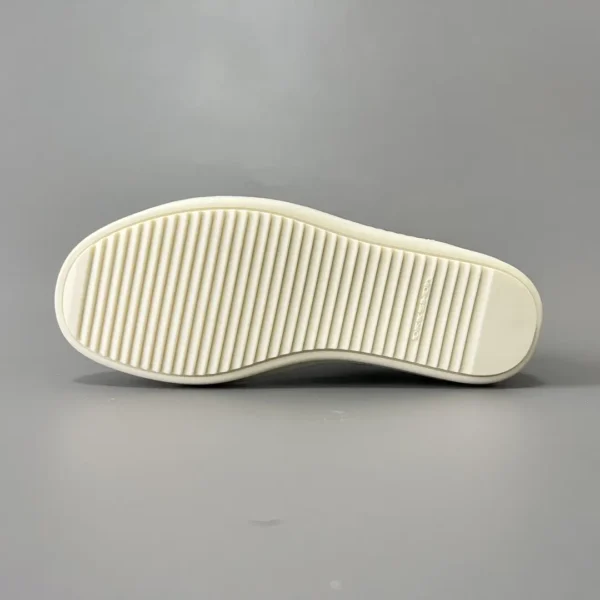 RickOwens DRKSHDW diagonal Low cut VANS model.
weave - Image 6