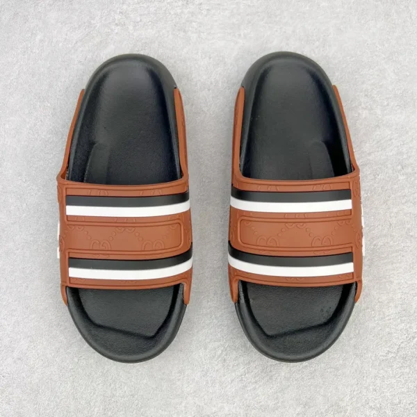 Gucci Slippers - Image 2