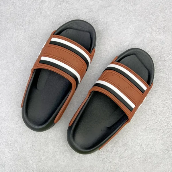 Gucci Slippers - Image 3