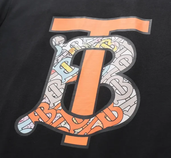 Burberry  T-shirt - Image 4