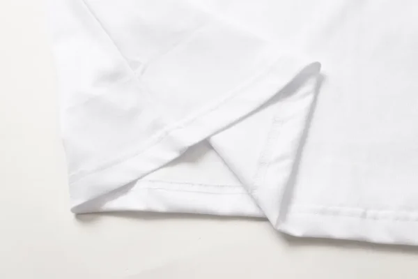 Burberry  T-shirt - Image 9