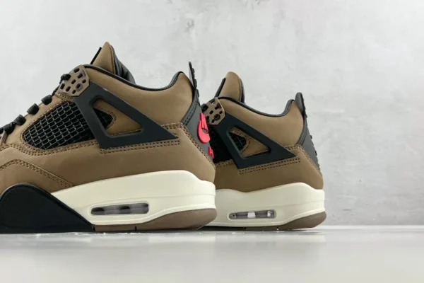 Travis Scott x Air Jordan - Image 8