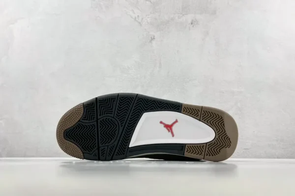 Travis Scott x Air Jordan - Image 4