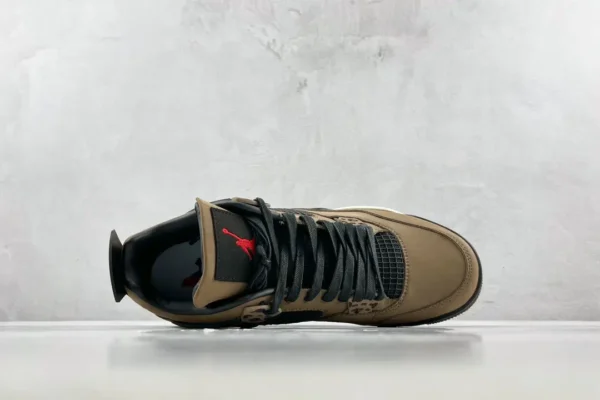 Travis Scott x Air Jordan - Image 3