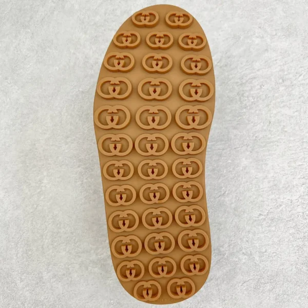Gucci Canvas Low Cut - Image 9