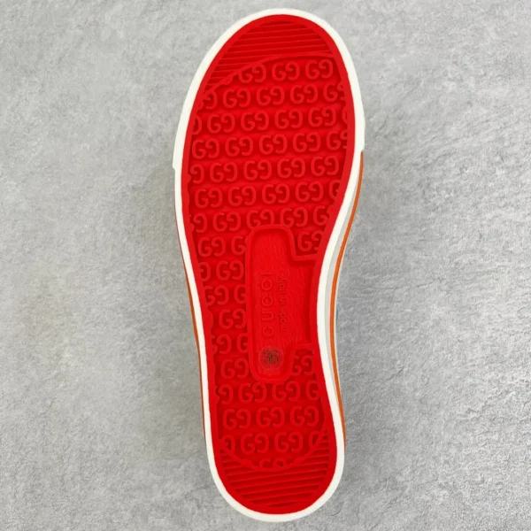 Gucci Canvas Low Cut - Image 9