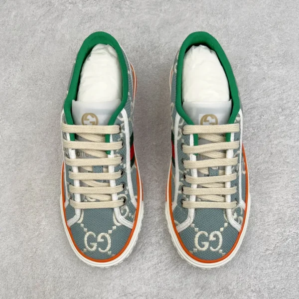 Gucci Canvas Low Cut - Image 2