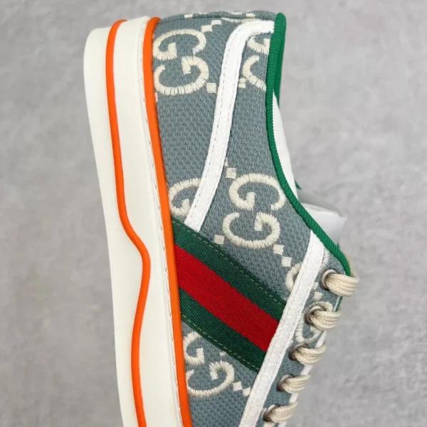 Gucci Canvas Low Cut - Image 6