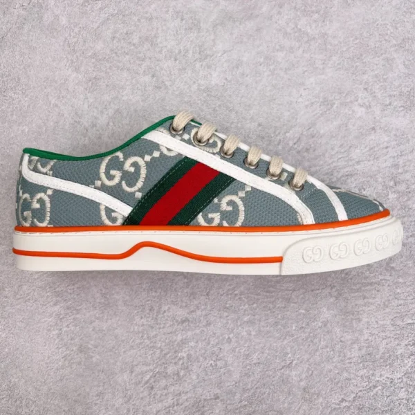 Gucci Canvas Low Cut