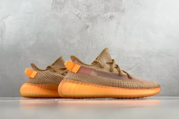 Yeezy Boost 350 V2
Clay - Image 6