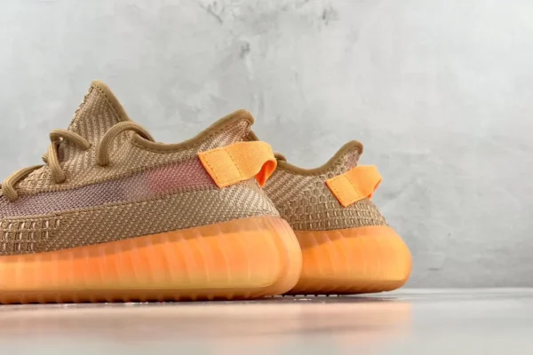 Yeezy Boost 350 V2
Clay - Image 8