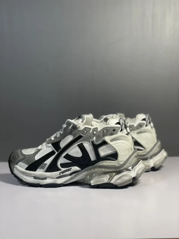 Balenciaga Runner - Image 8